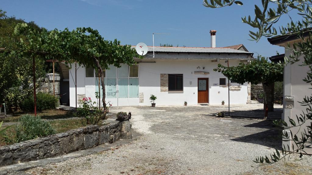 Abba Apartment Sveti Lovreč Pazenatički Exteriér fotografie