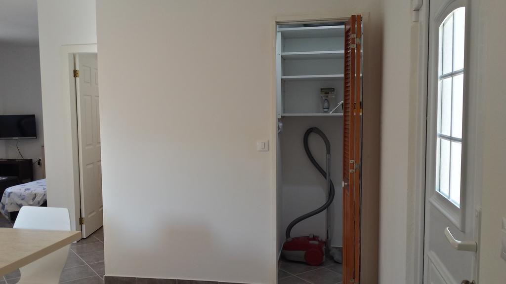 Abba Apartment Sveti Lovreč Pazenatički Exteriér fotografie