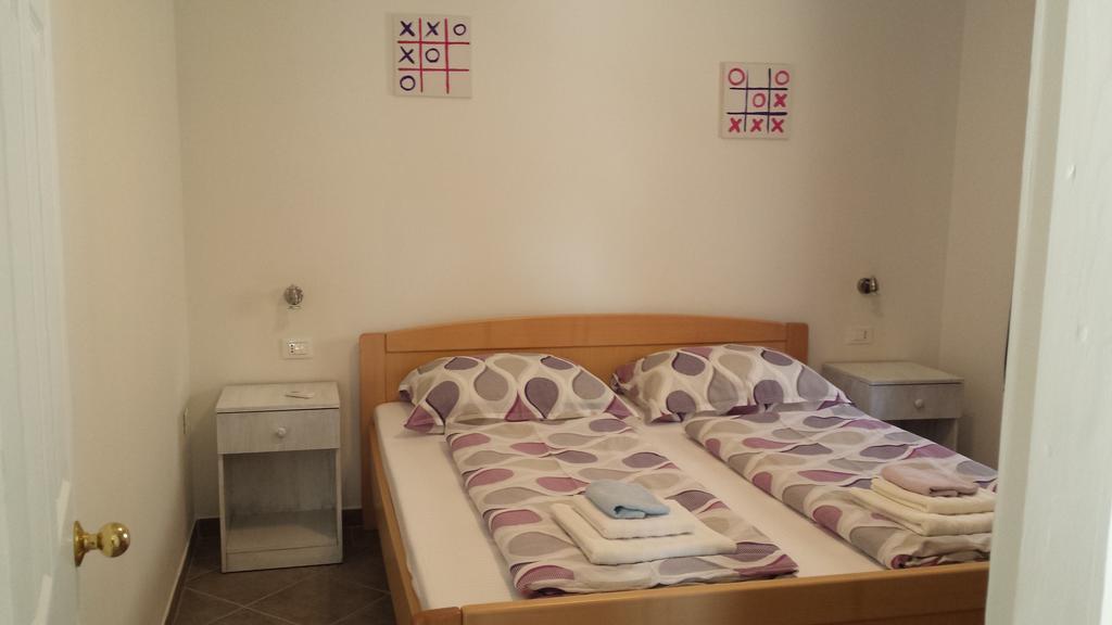 Abba Apartment Sveti Lovreč Pazenatički Exteriér fotografie