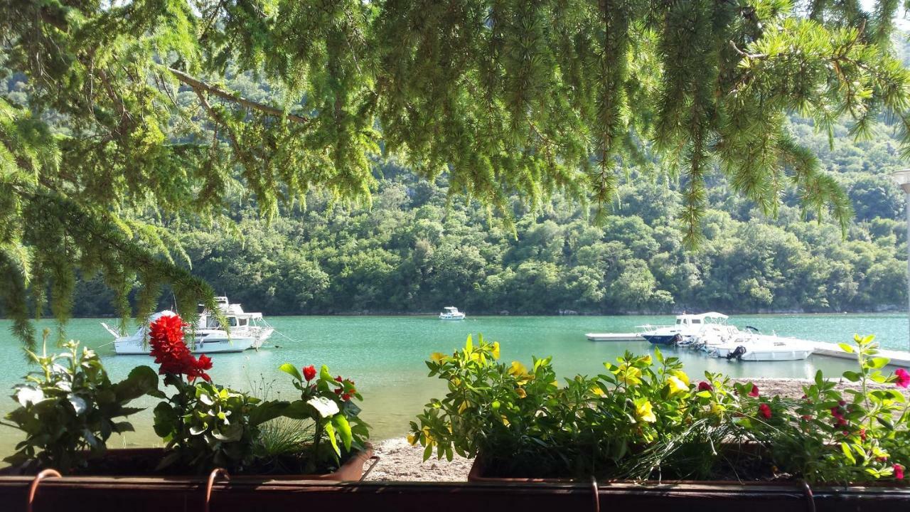 Abba Apartment Sveti Lovreč Pazenatički Exteriér fotografie